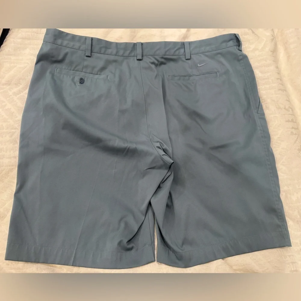 Nike golf fit dry blue shorts 10.5”inseam